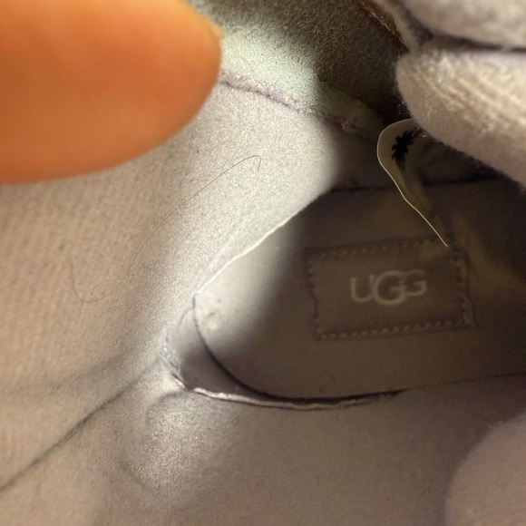 UGG GIRLS K RYANN BOOTS 1153522K PATENT LEATHER LACE-UP & ZIP LAVENDER SIZE 2 - Picture 8 of 9